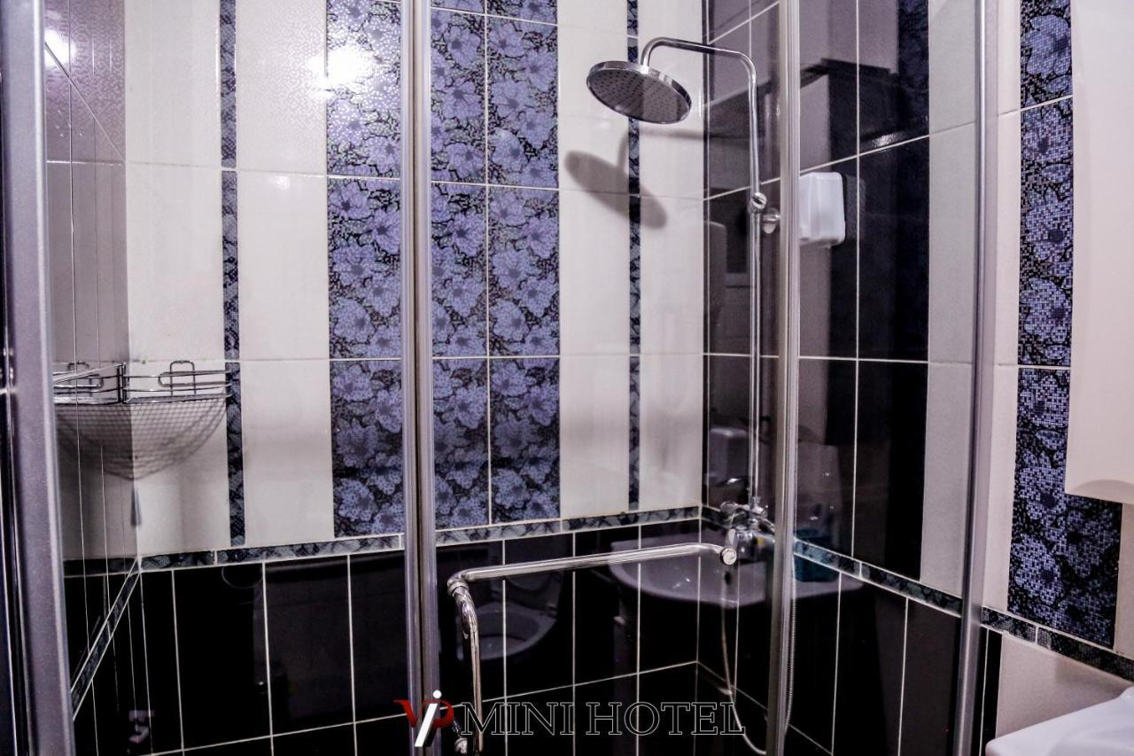 Vip Mini Hotel セメイ エクステリア 写真