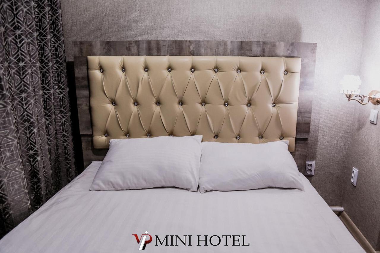 Vip Mini Hotel セメイ エクステリア 写真