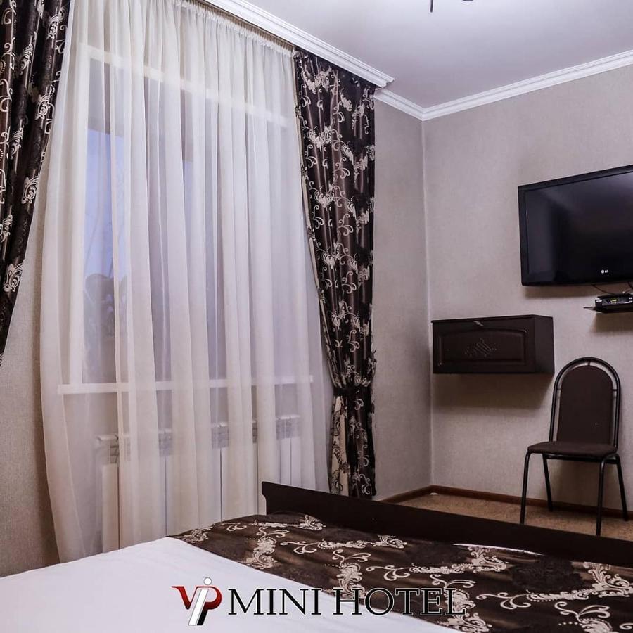 Vip Mini Hotel セメイ エクステリア 写真