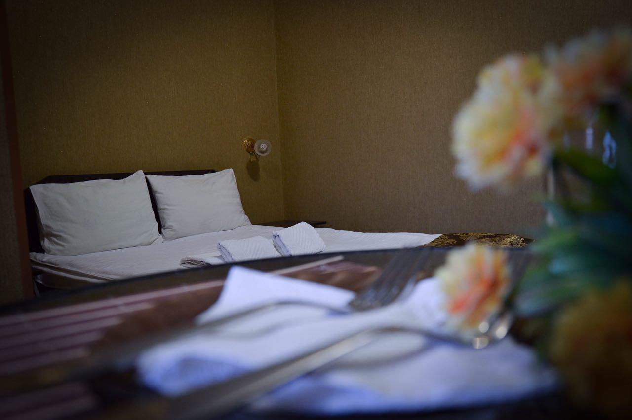Vip Mini Hotel セメイ エクステリア 写真